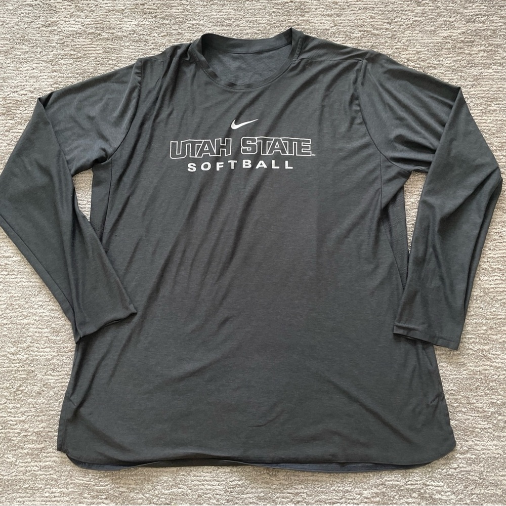 Nike Utah State Aggies Softball Dri-Fit Blue Men’s XL Long Sleeve Lightweight
